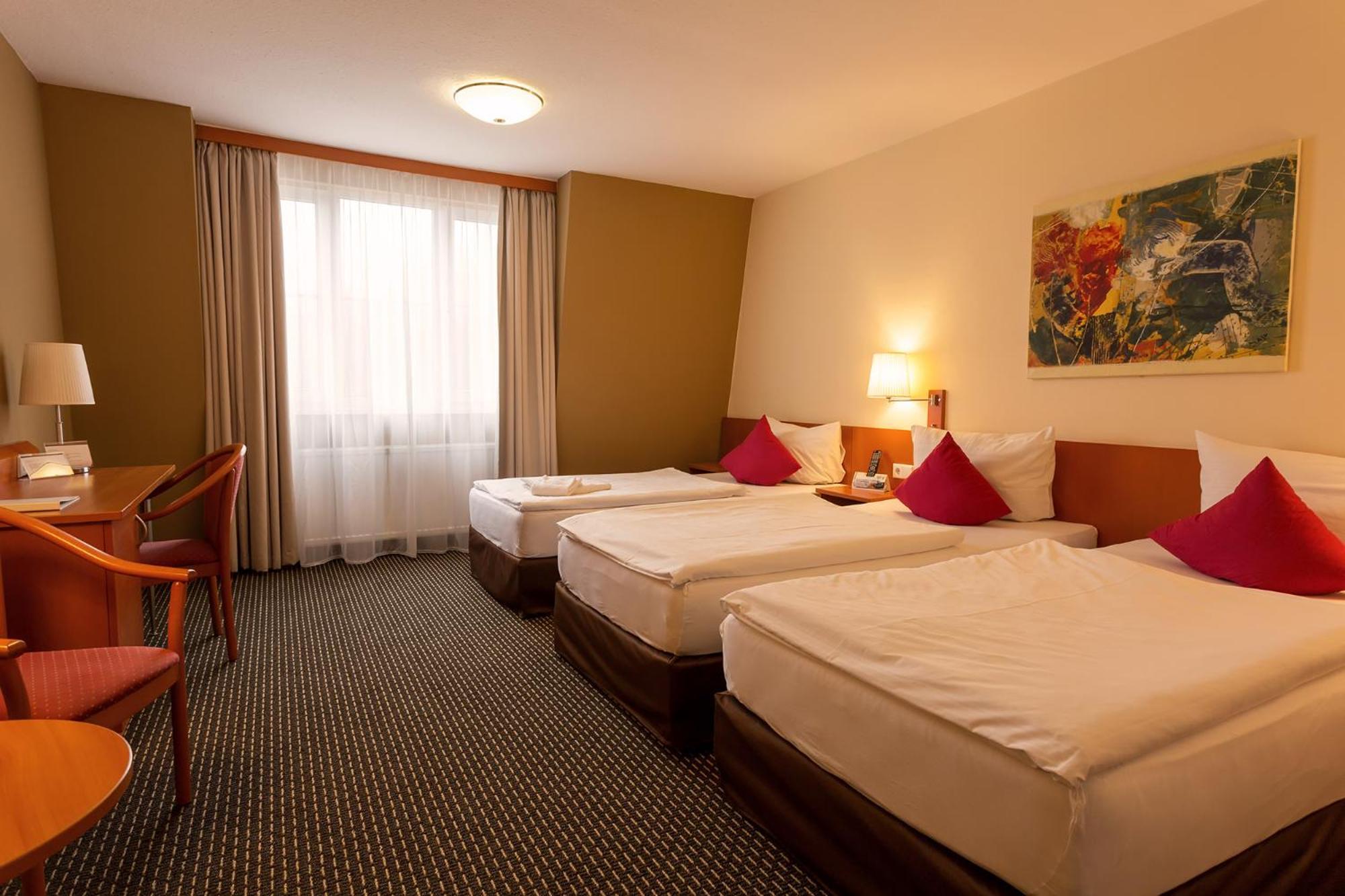 Central Hotel Loewen Feldkirch Oda fotoğraf
