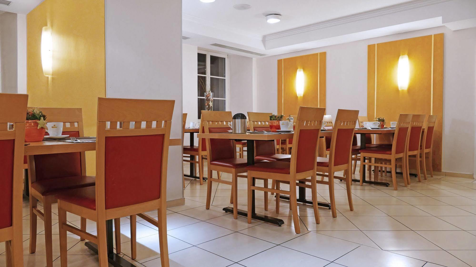 Central Hotel Loewen Feldkirch Dış mekan fotoğraf