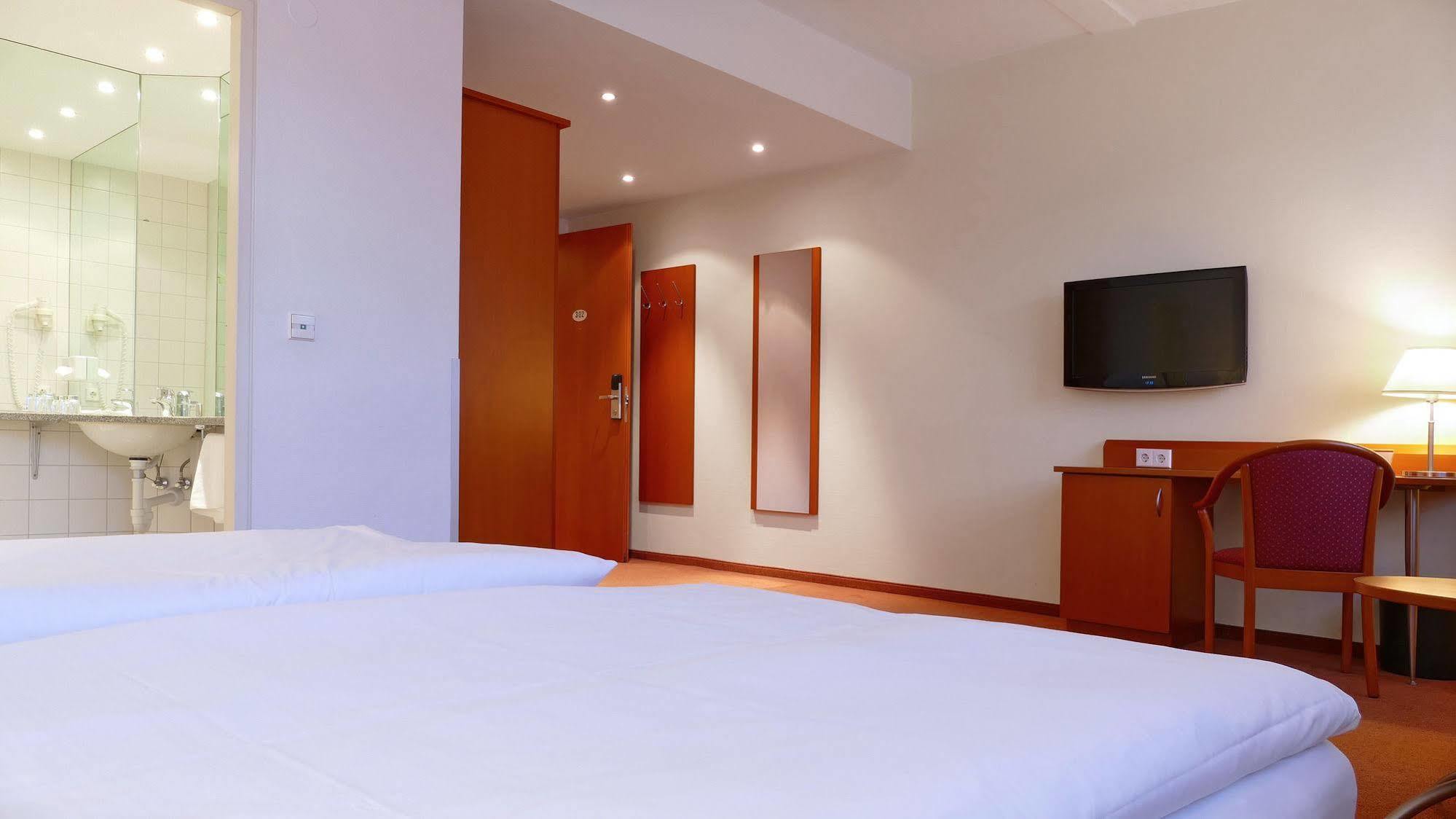 Central Hotel Loewen Feldkirch Dış mekan fotoğraf