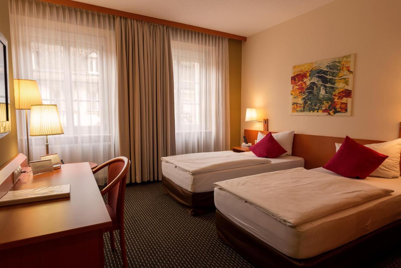 Central Hotel Loewen Feldkirch Dış mekan fotoğraf