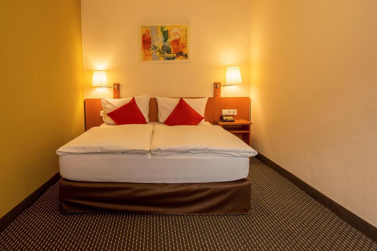 Central Hotel Loewen Feldkirch Dış mekan fotoğraf
